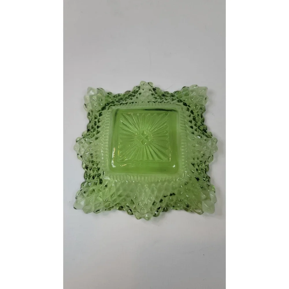 Vintage‎ Federal Glass Traditions Square Bon Bon Candy Dish Green 4 inch Square